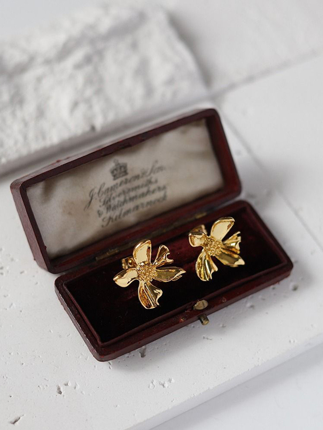

VIEN Gold-Plated Stainless Steel Retro Kapok Flower Studded Earrings