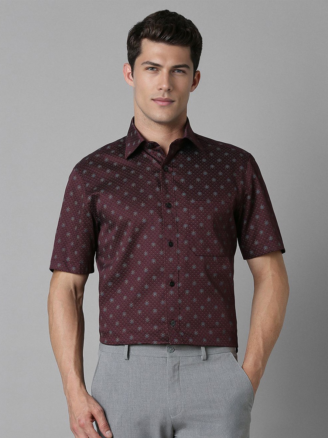 

Louis Philippe Men Classic Spread Collar Floral Printed Cotton Formal Shirt, Purple