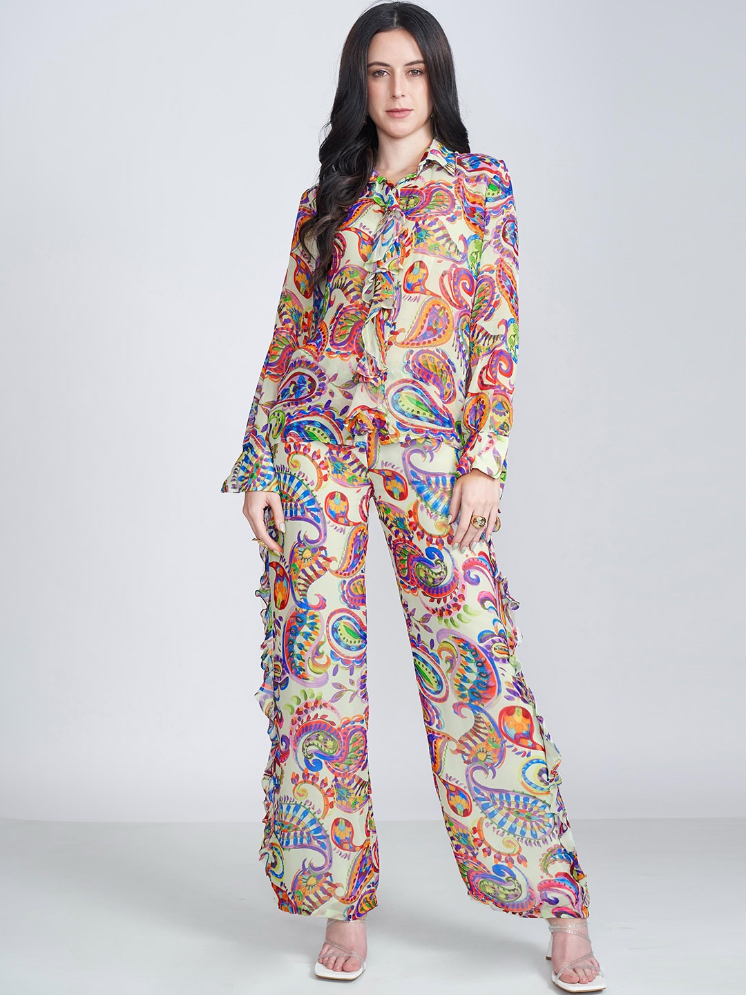 

The Samoa Paisley Printed Shirt With Trousers, Pink