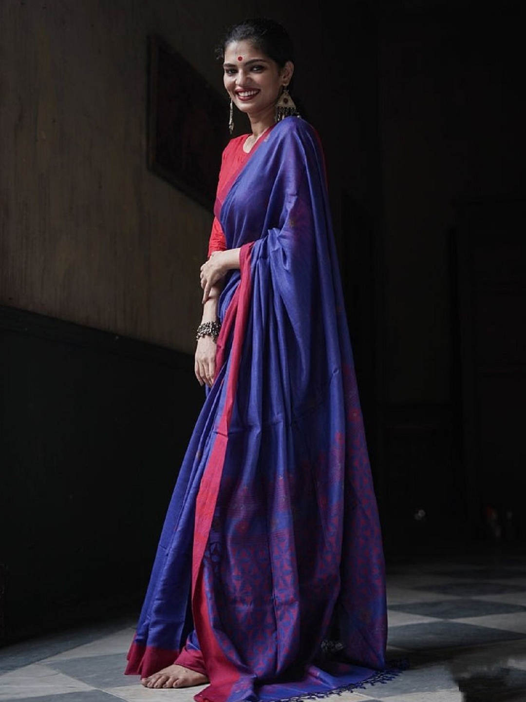 

Aika Women Woven Design Ethnic Motifs Saree, Blue