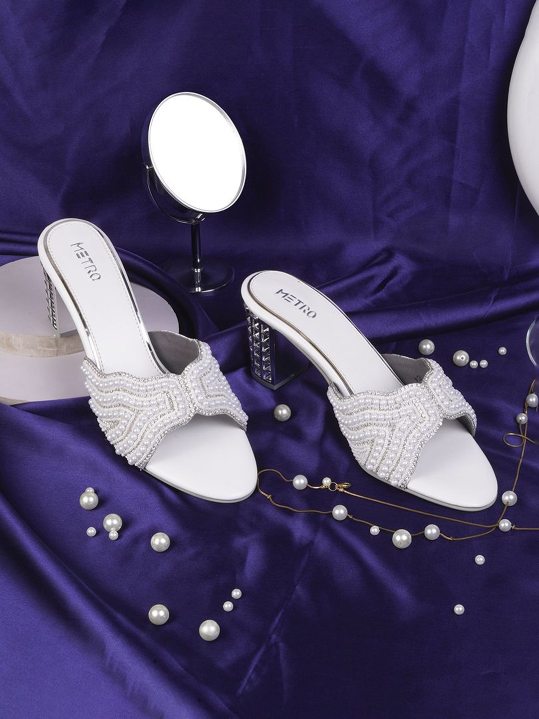 

Metro Women Embellished Block Sandals, White