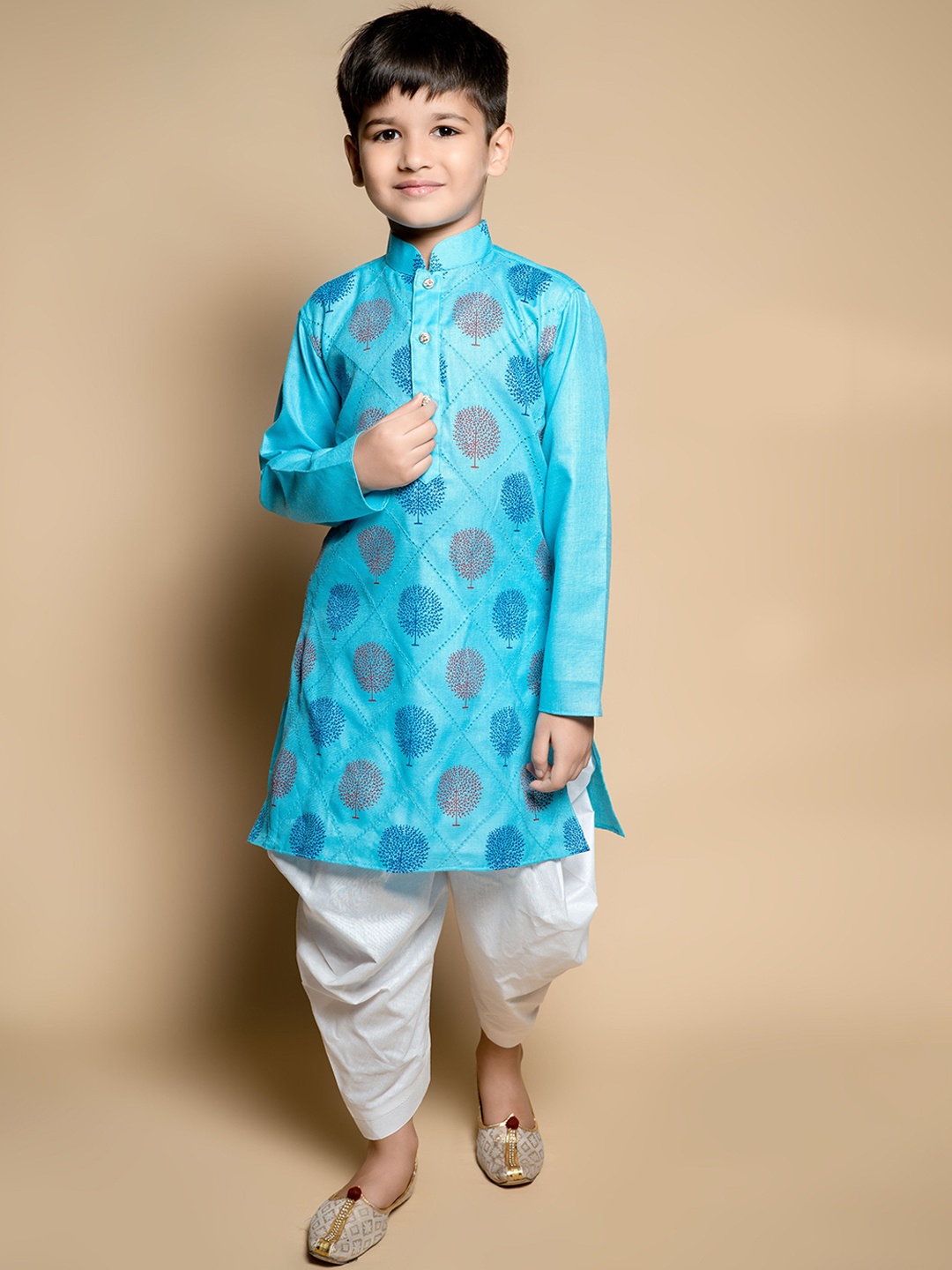 

NFC CREATION Boys Floral Printed Mandarin Collar Straight Kurta With Patiala, Turquoise blue