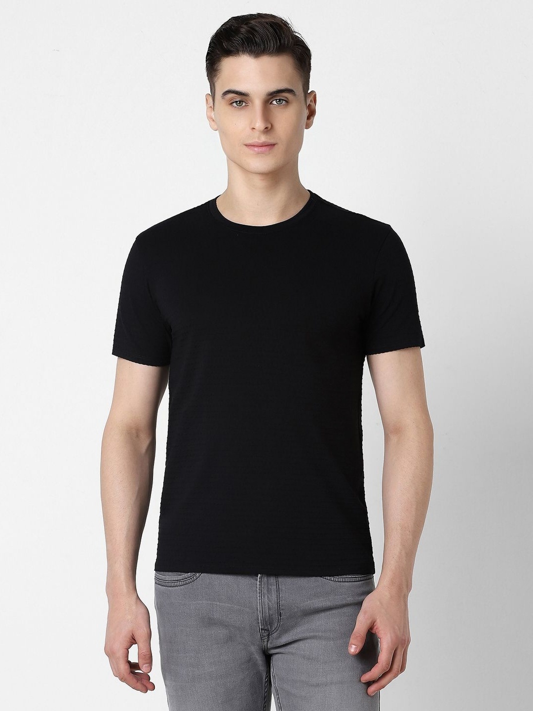 

V Dot Men Solid Round Neck Cotton Slim Fit T-shirt, Black