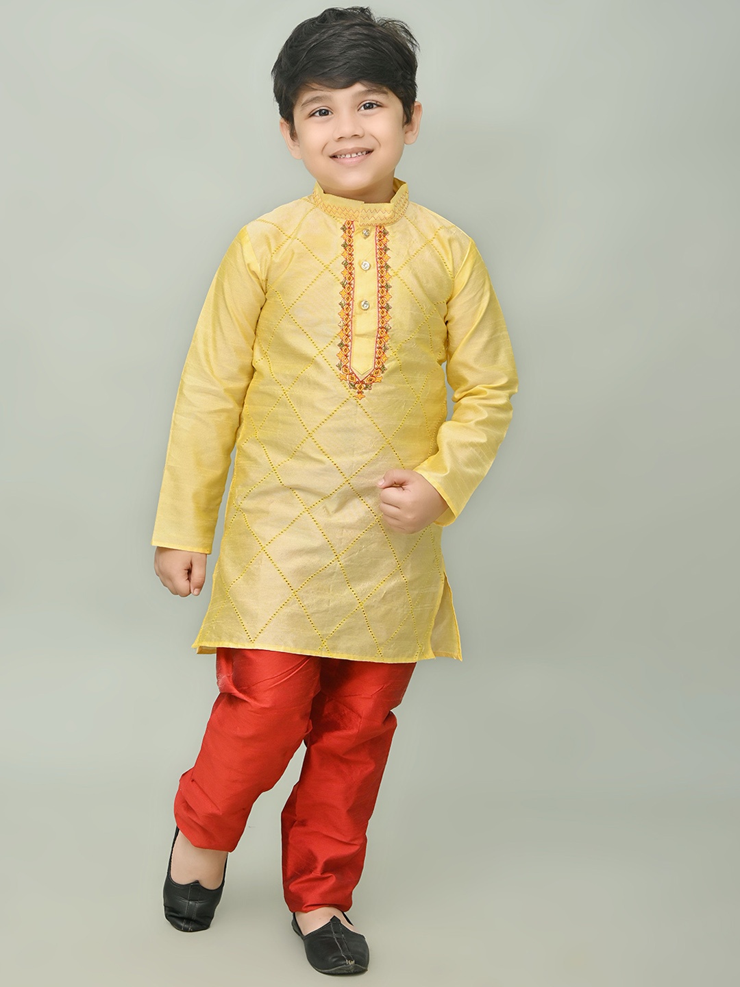 

NFC CREATION Boys Geometric Embroidered Kurta with Pyjamas, Beige