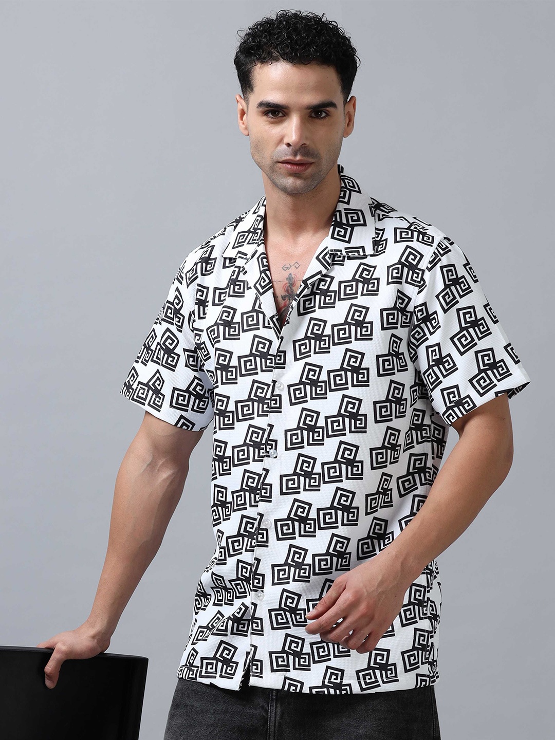 

SORATIA Men Opaque Printed Casual Shirt, White
