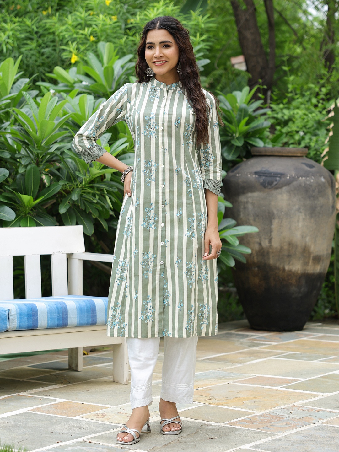 

FASHOR Women Striped Flared Sleeves Sequinned Kurta, Green