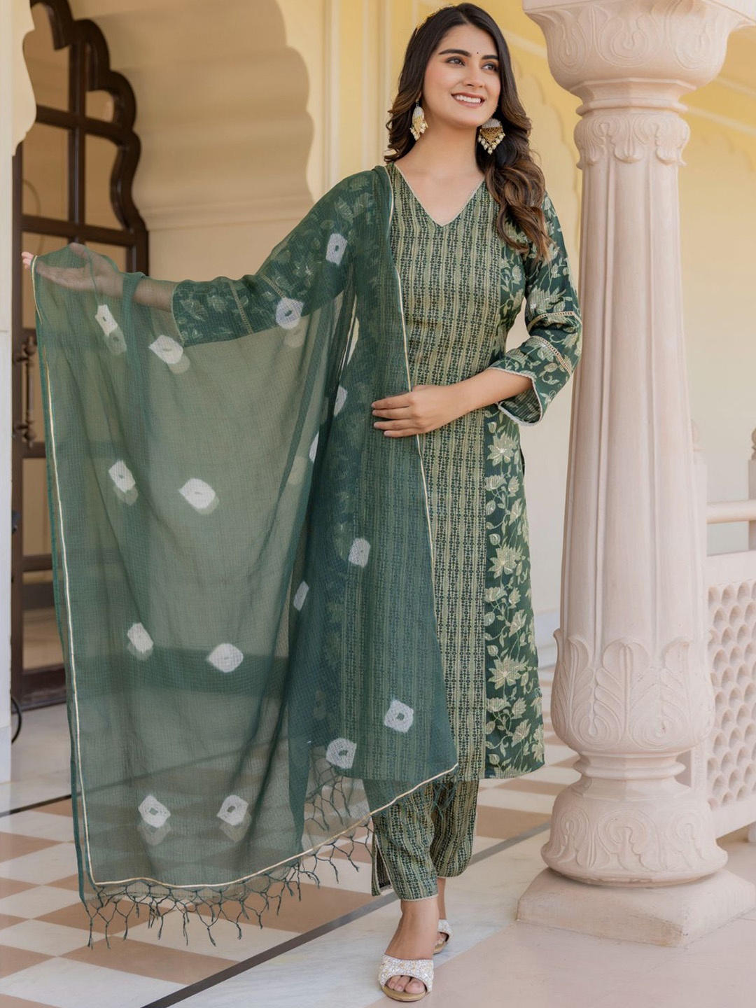 

Rangeelo Floral Printed V- Neck Chanderi Cotton Straight Kurta with Trouser & Dupatta, Green