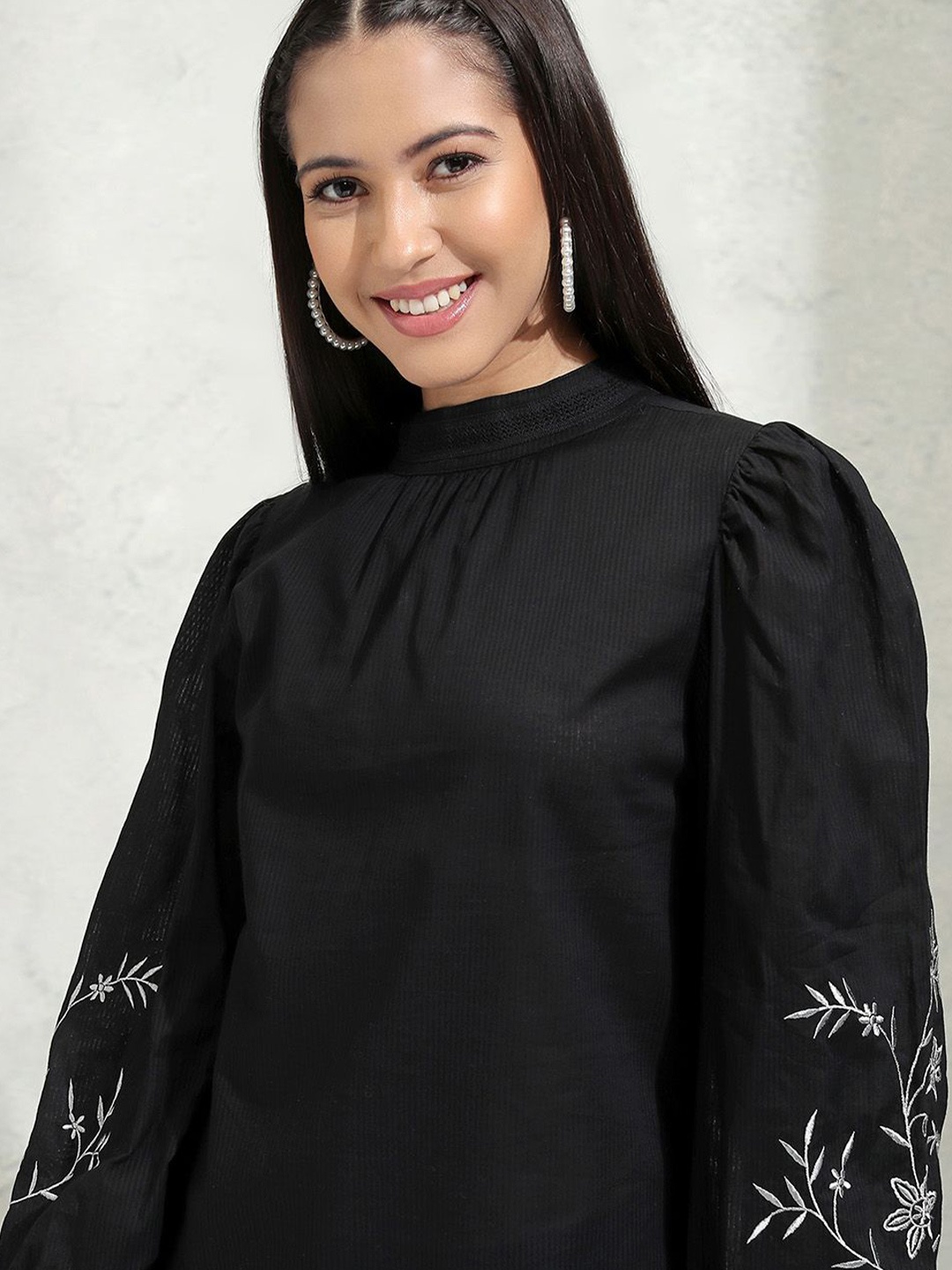 

Vishudh Women Solid High Neck Top, Black