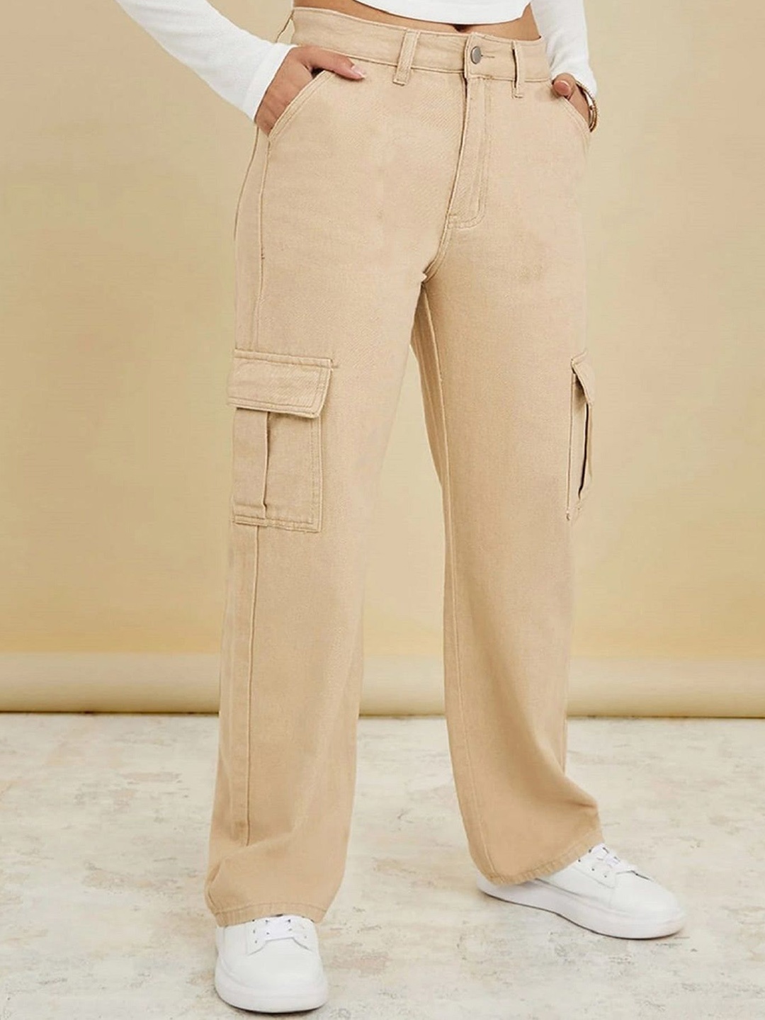 

Perfect Outlet Women Straight Fit High-Rise Cargo Jeans, Cream