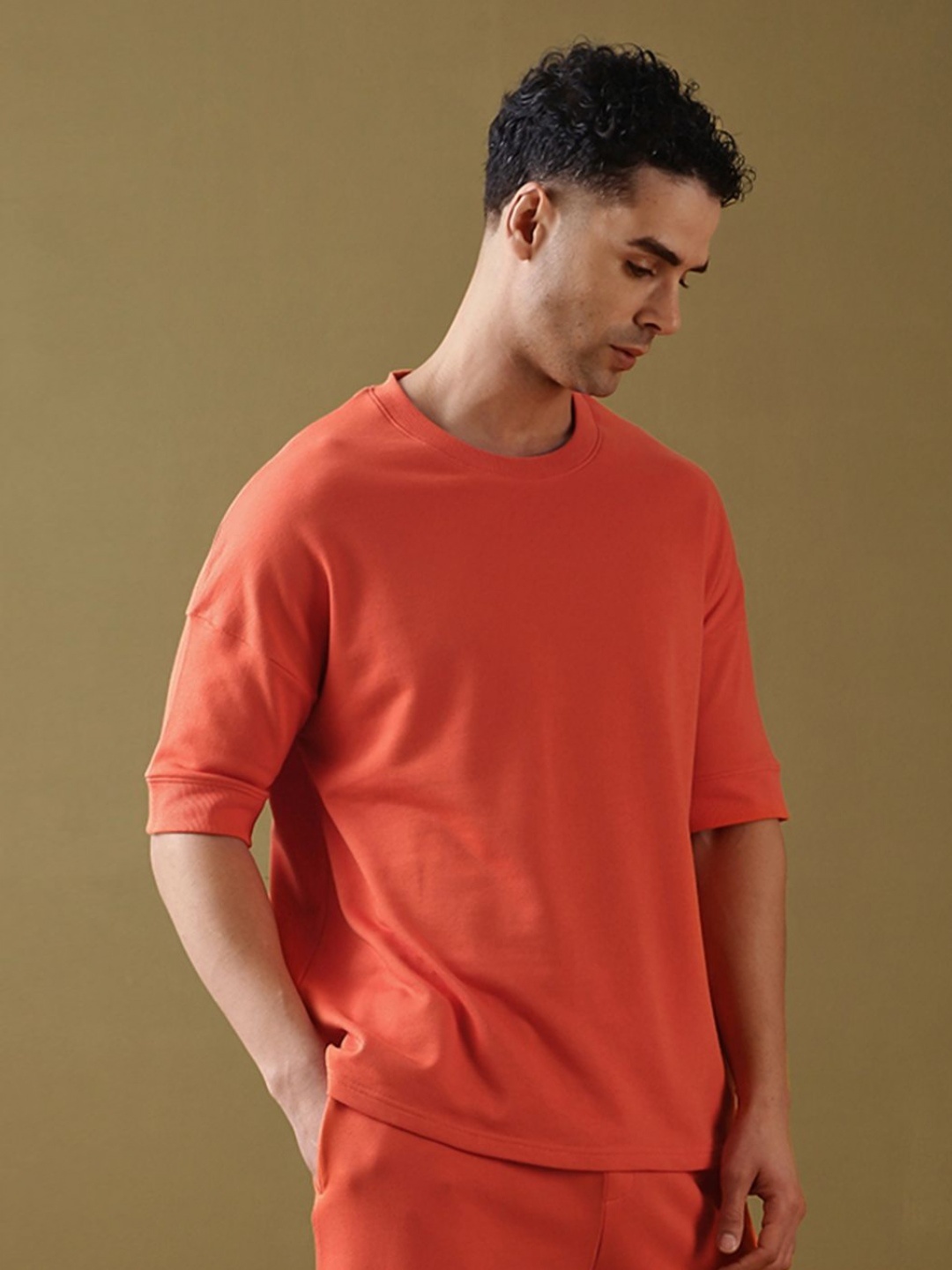 

DILLINGER Men Solid Ultra Soft Drapey Cotton Oversized Drop Shoulder T-Shirt, Orange