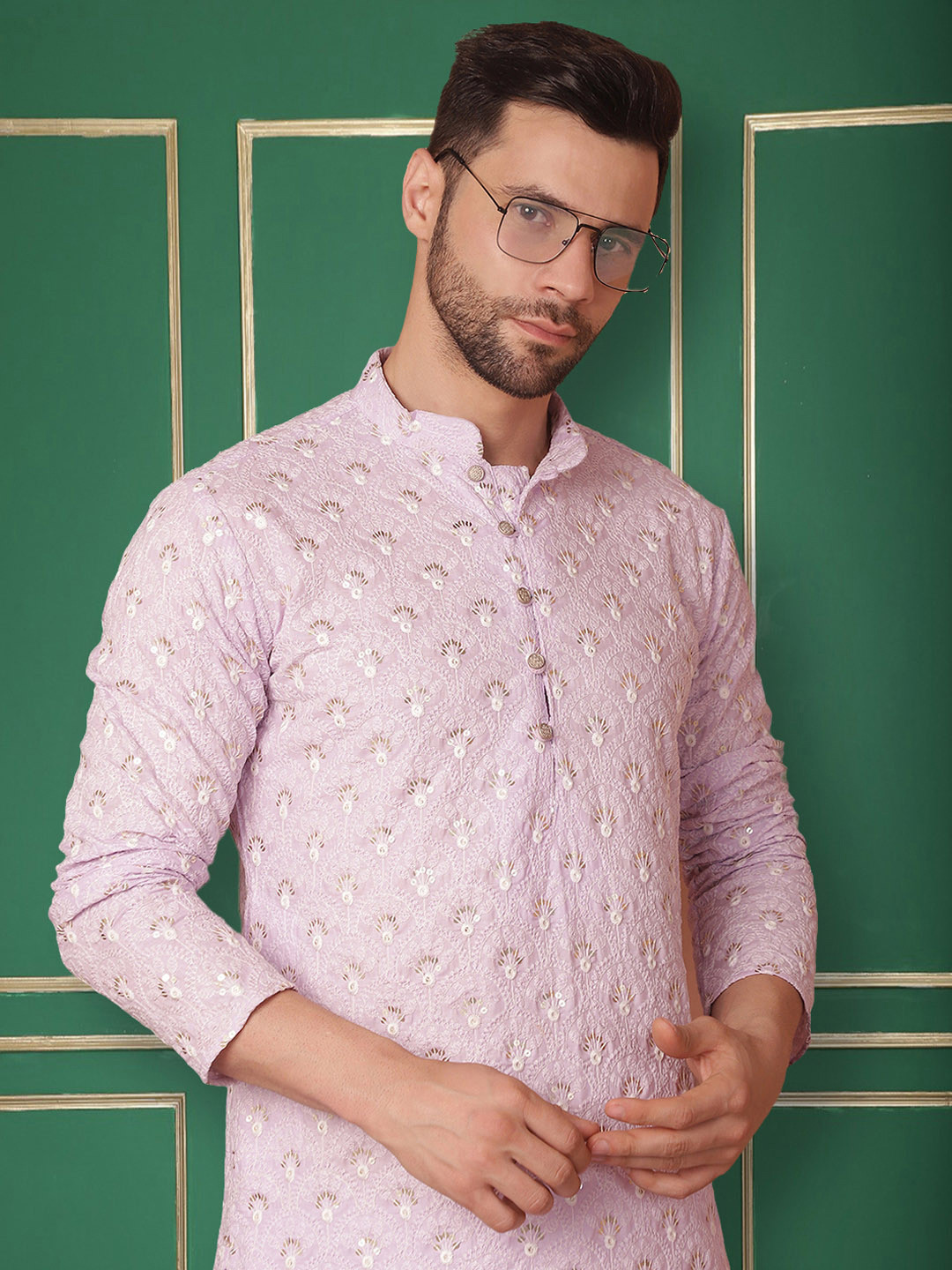 

Jompers Men Ethnic Motifs Embroidered Chikankari Pure Cotton Kurta, Purple