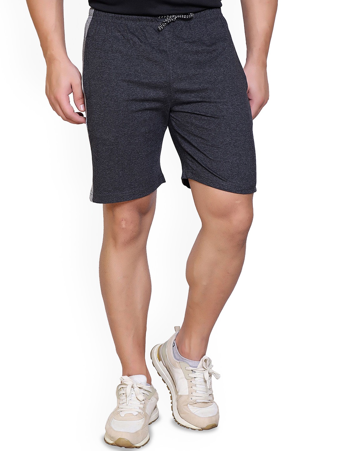 

STARFOX Men Striped Slim Fit Technology Shorts, Charcoal