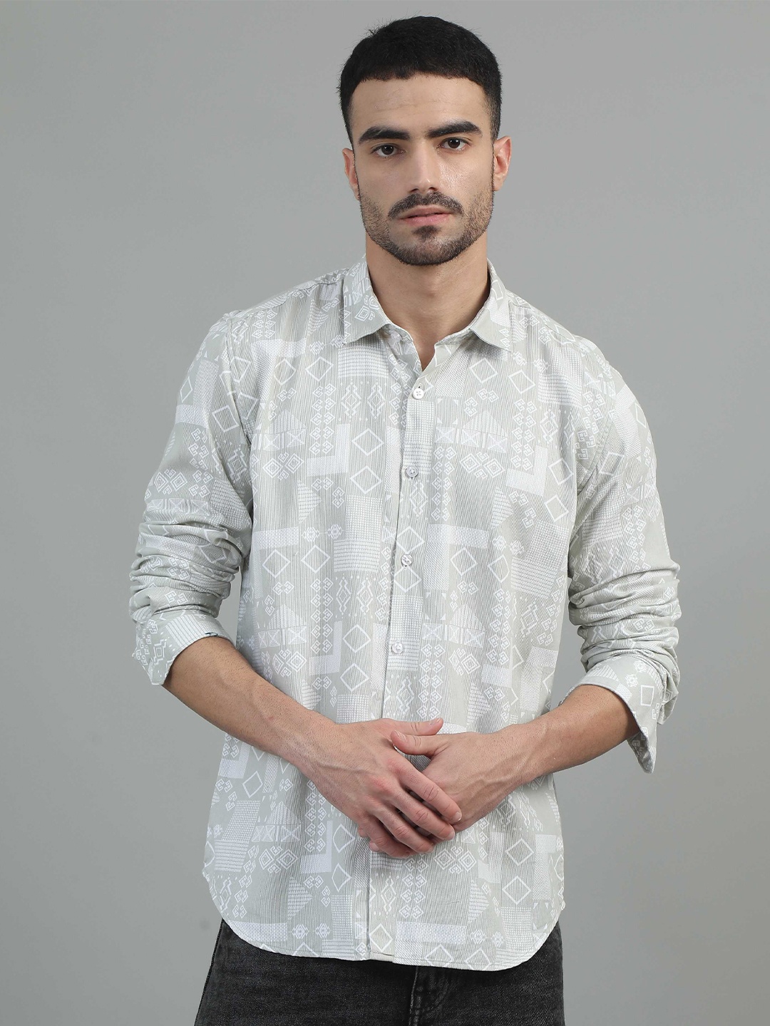 

SORATIA Men Spread Collar Geometric Printed Cotton Casual Shirt, Grey