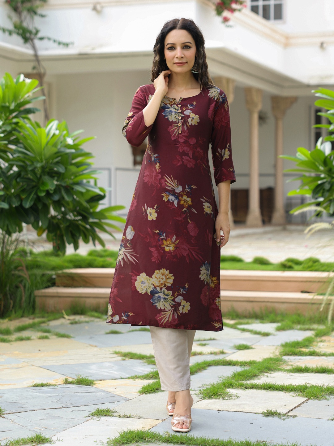 

FASHOR Floral Embroidered Straight Fit Kurta, Burgundy