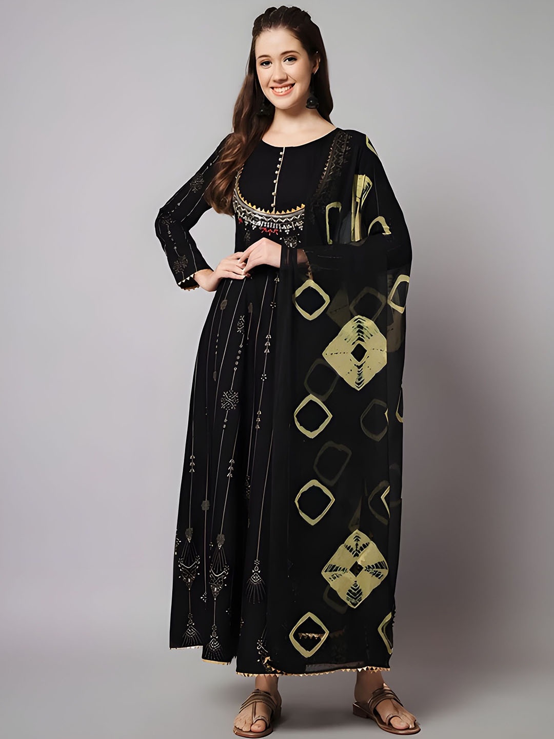 

TOP 2 BOTTOM Floral Printed Thread Work Pleated Anarkali Kurta with Trousers & Dupatta, Black