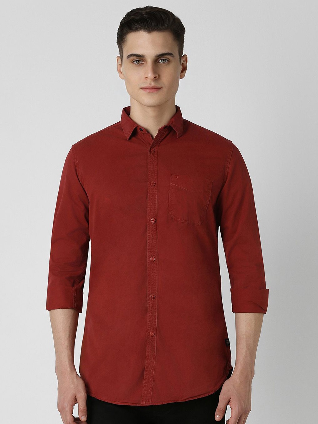 

VAN HEUSEN DENIM LABS Men Spread Collar Solid Cotton Slim Fit Casual Shirt, Maroon