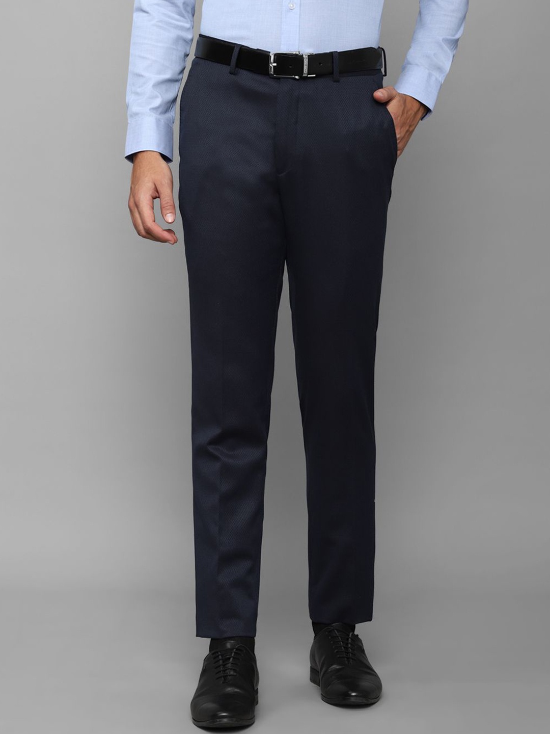 

Louis Philippe Men Slim Fit Trousers, Navy blue