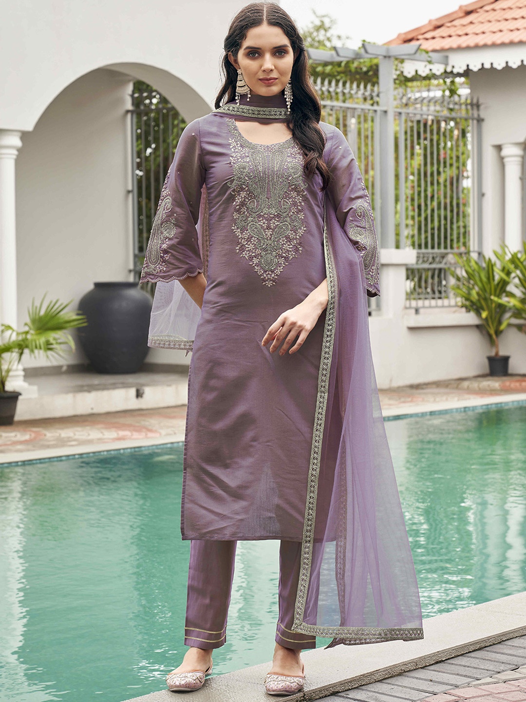 

Tikhi Imli Ethnic Motifs Yoke Design Thread Work Straight Kurta With Trousers & Dupatta, Lavender