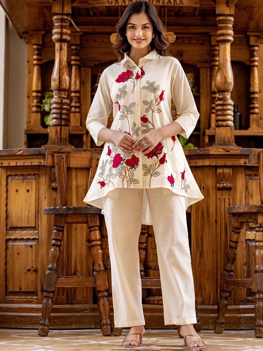 

FASHION DWAR Floral Embroidered Pure Cotton Shirt With Trousers, Off white