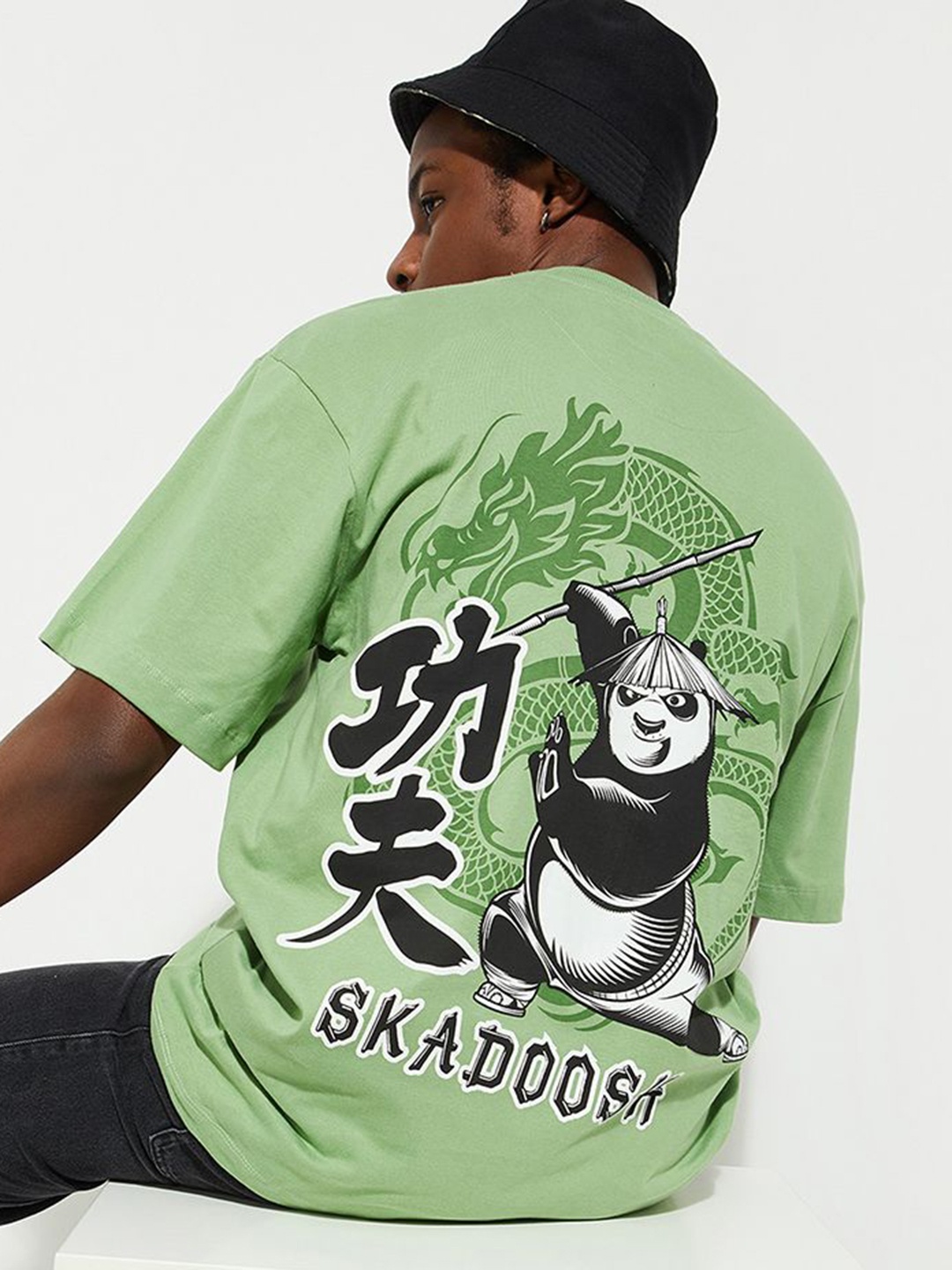 

max URB_N Men Oversized Kung Fu Panda Printed T-shirt, Green