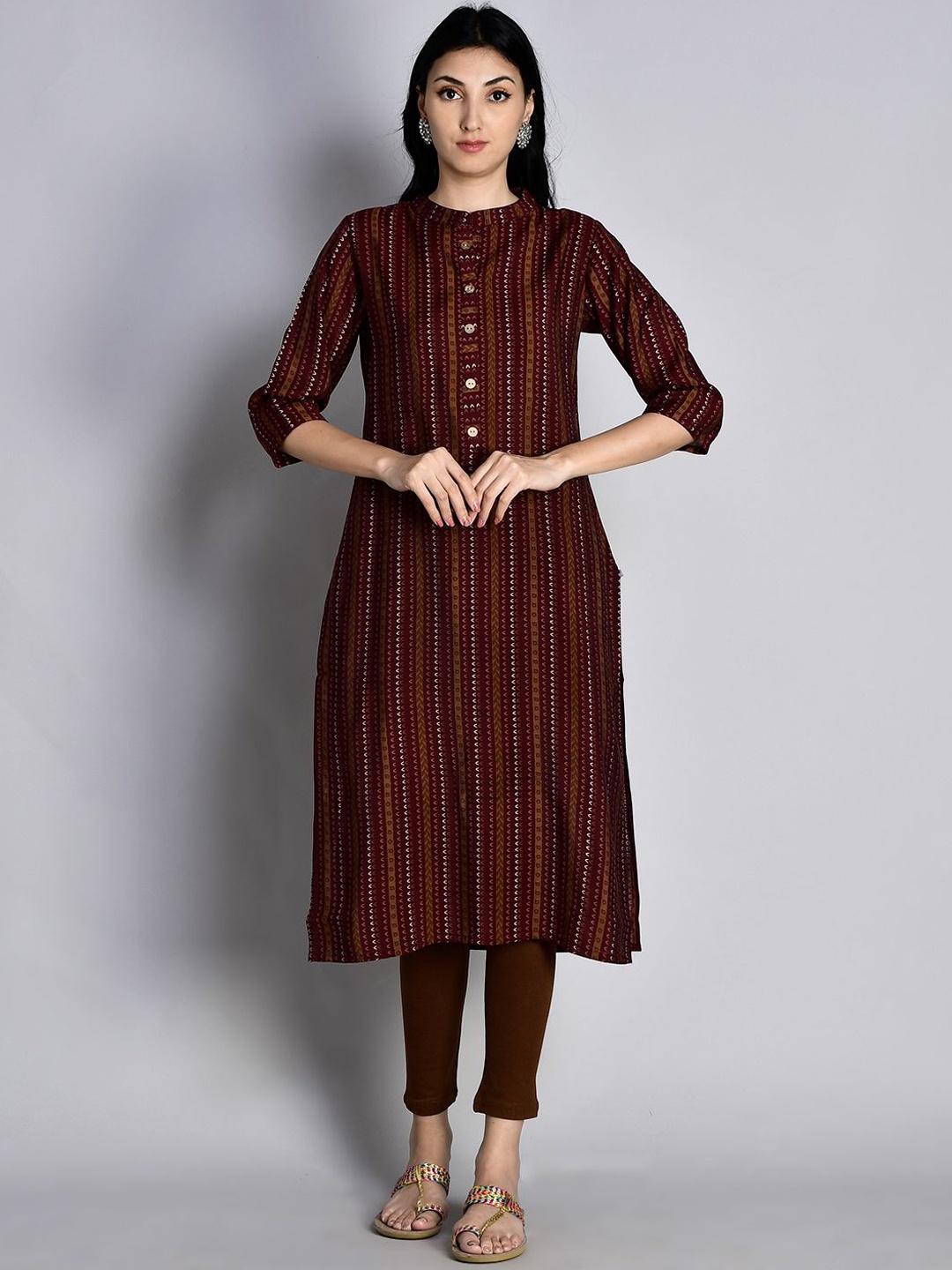 

Shree Geometric Printed Chanderi Silk Straight Kurta, Maroon