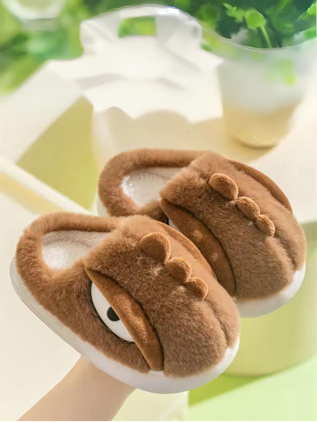 

Miscreef Unisex Kids Room Slippers, Brown