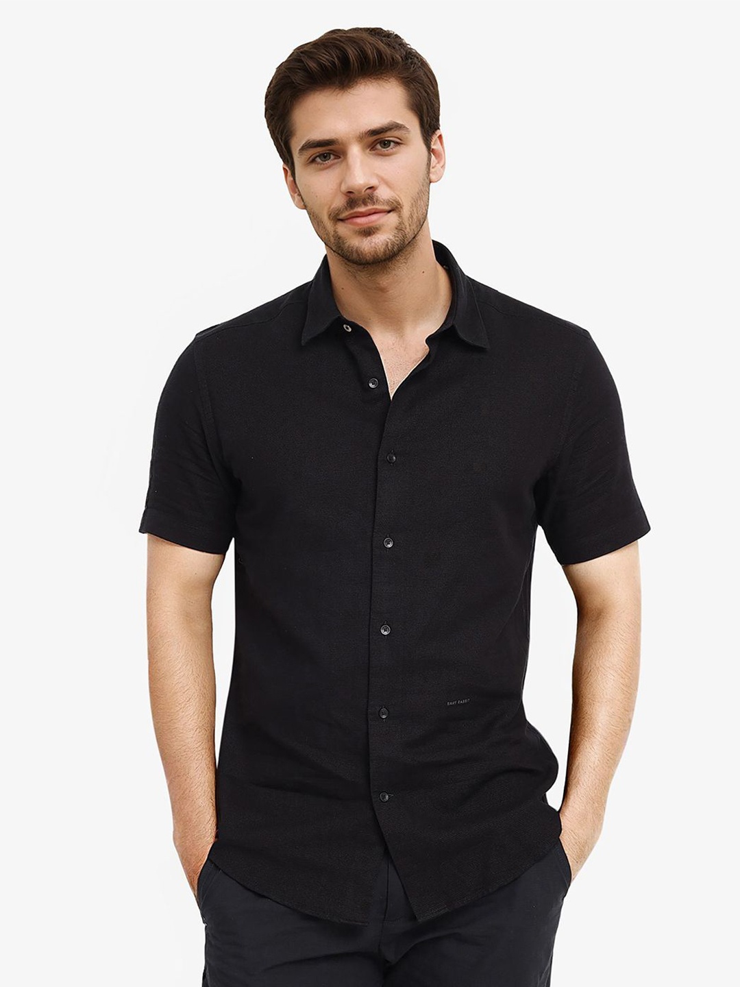 

RARE RABBIT Men Comfort Spread Collar Solid Cotton Boxy Casual Shirt, Black