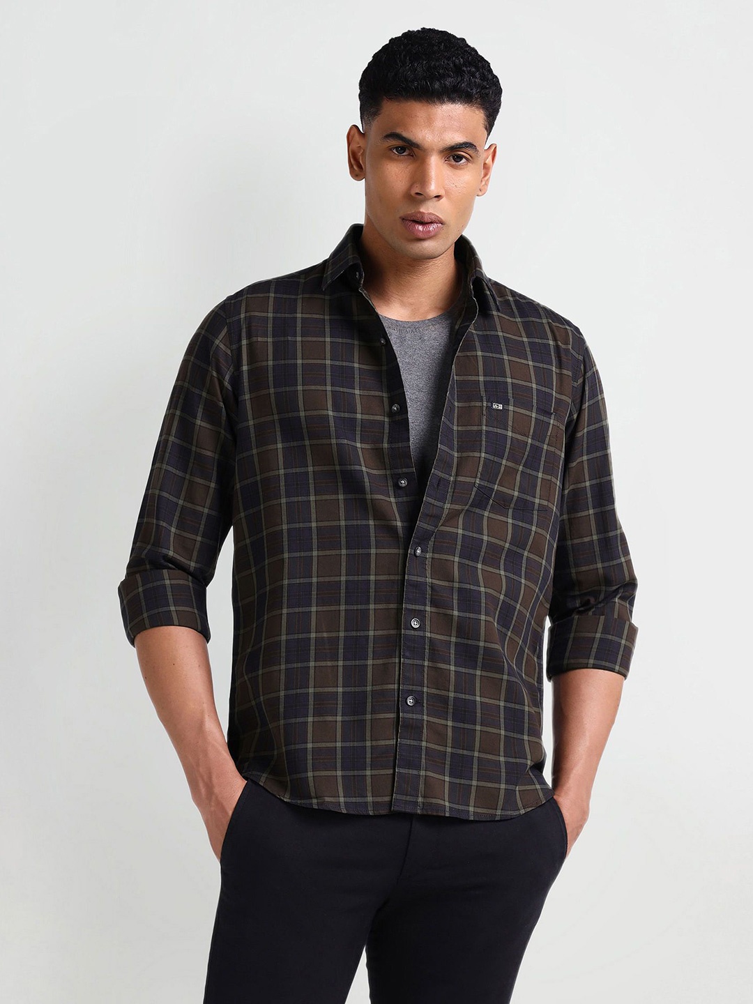 

Arrow Sport Men Smart Spread Collar Tartan Checked Cotton Slim Fit Casual Shirt, Brown
