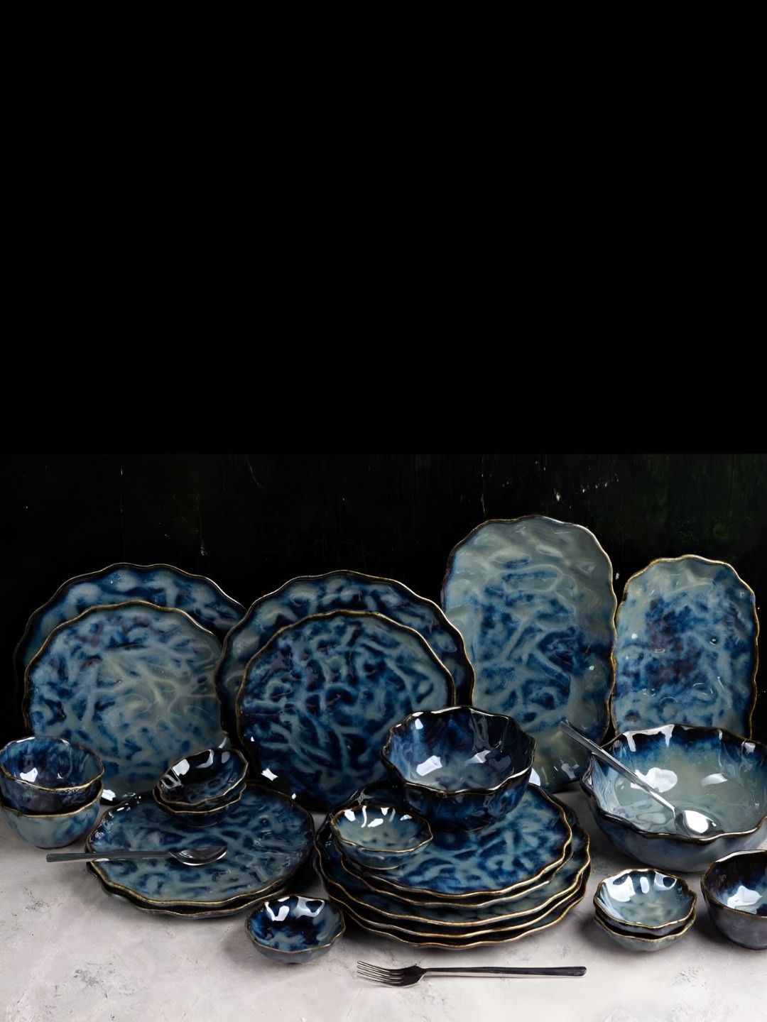 

AMALAFIEE CERAMICS Premium 28 Pieces Blue Textured Ceramic Dinner Sets