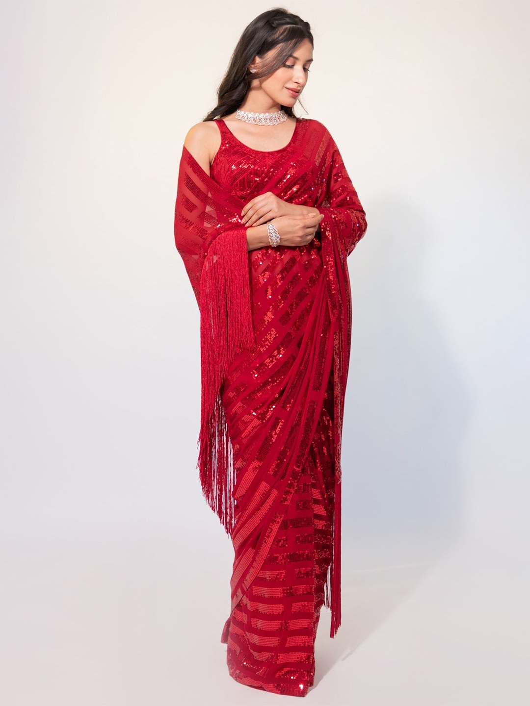 

FABPIXEL Pure Georgette Sequinned Embellished Saree, Red