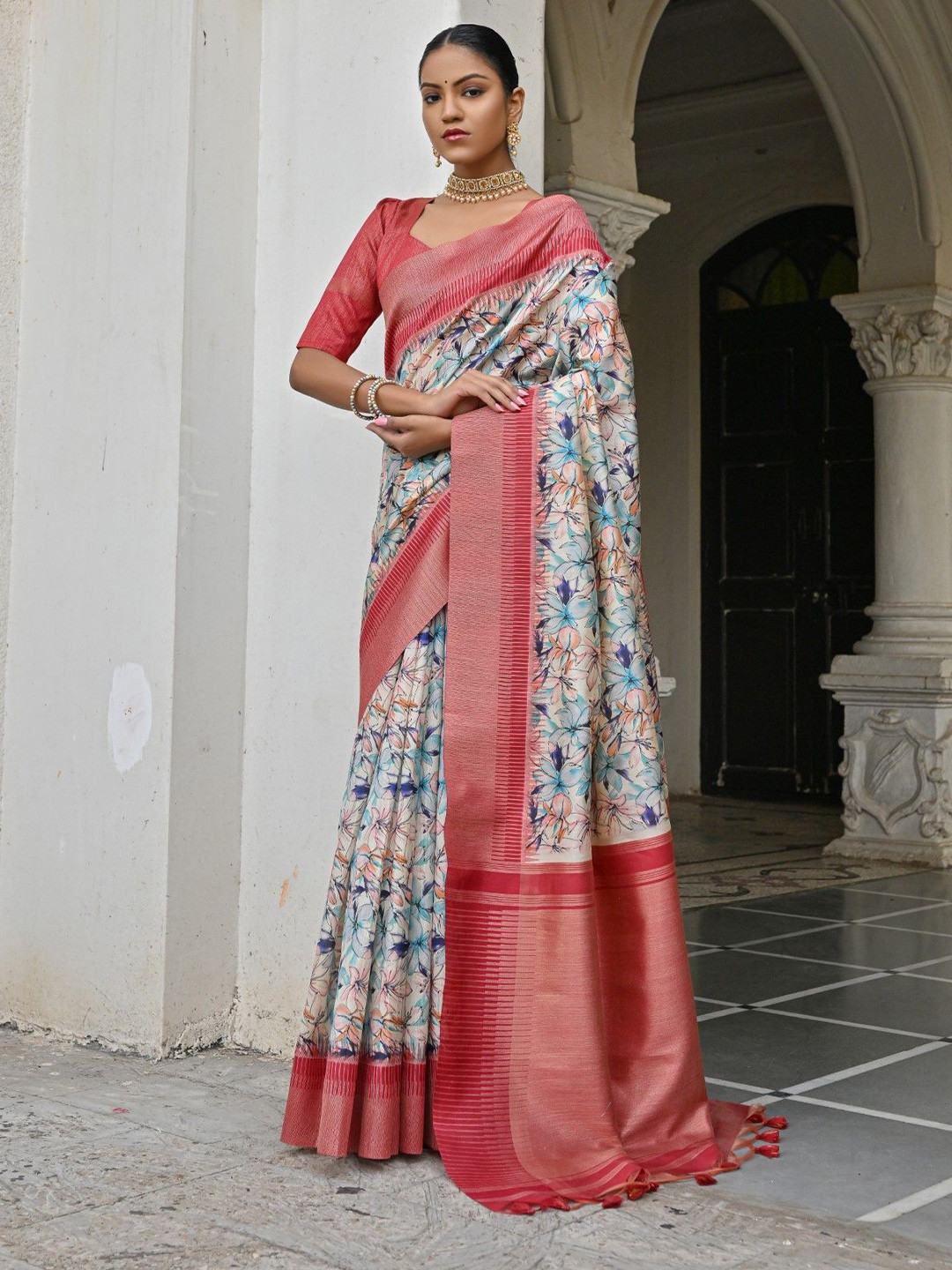 

LeeliPeeri Designer Woven Design Floral Zari Tussar Saree, Blue