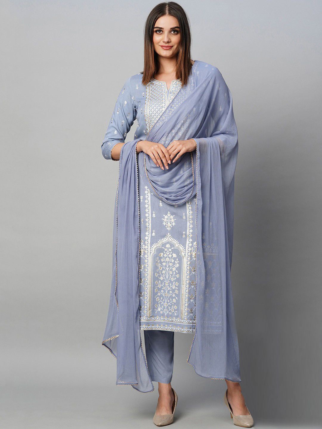 

GoSriKi Ethnic Motifs Printed Straight Kurta with Trousers & Dupatta, Grey