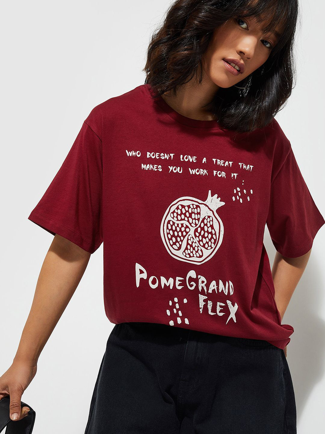 

max URB_N Women Relaxed Fit Graphic Printed T-shirt, Red