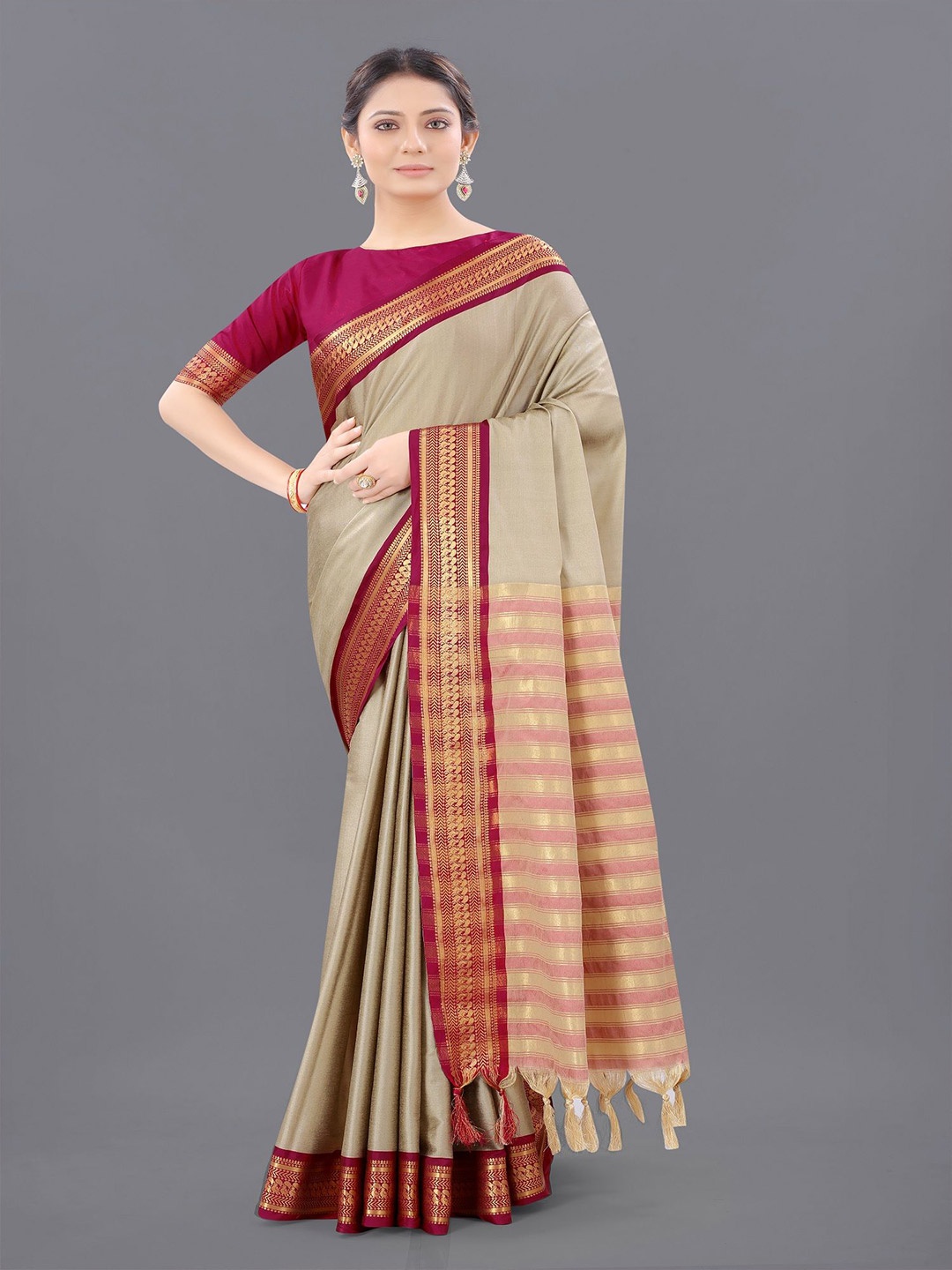 

Aika Woven Design Silk Cotton Saree, Maroon