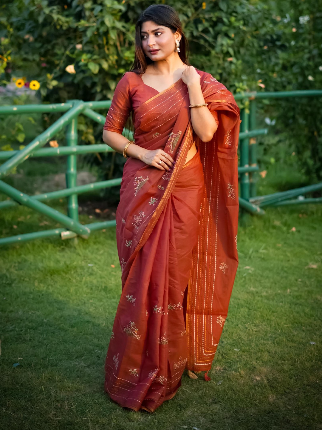 

LeeliPeeri Designer Ethnic Motifs Zari Silk Blend Tussar Saree, Orange