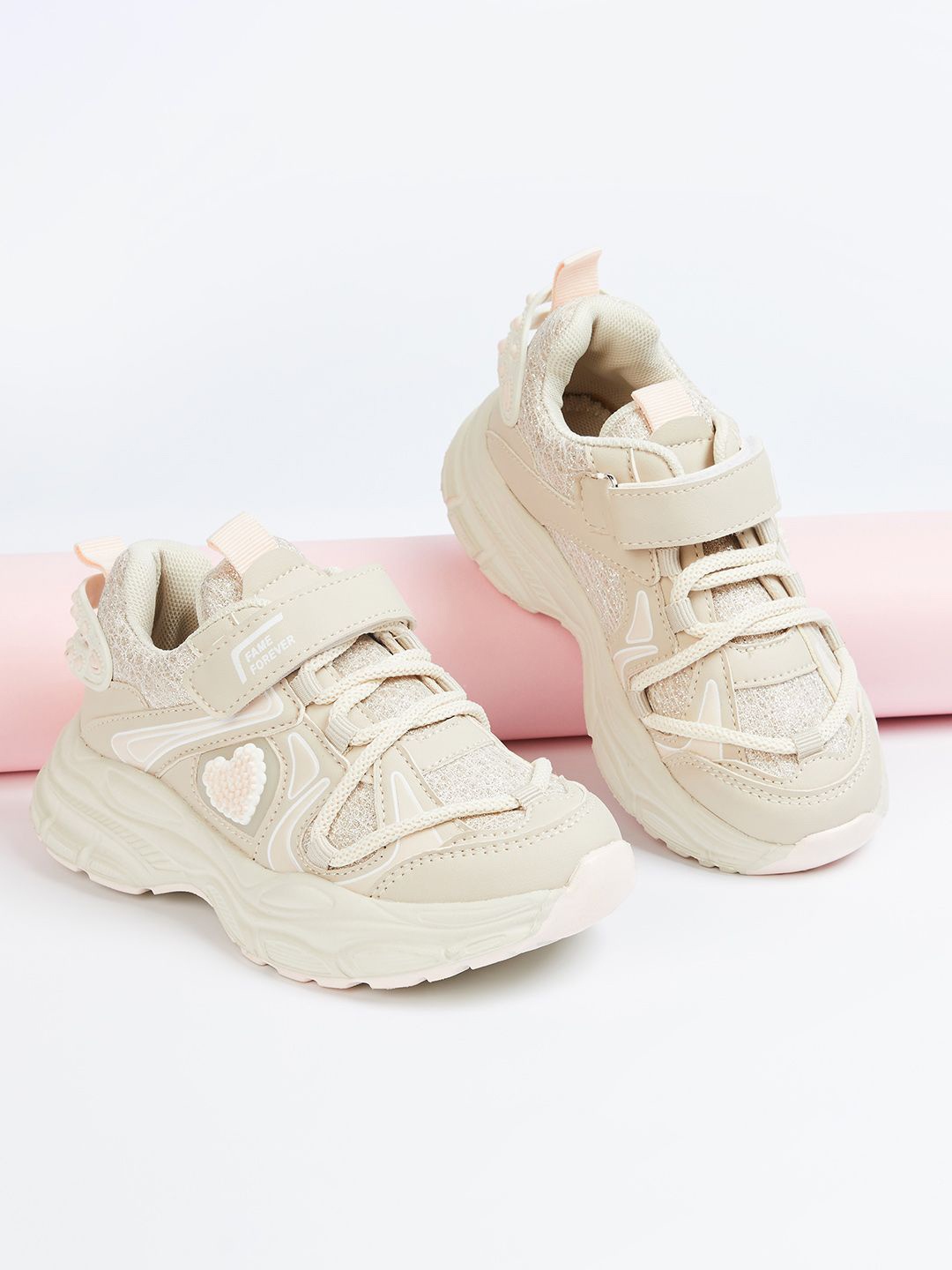 

Fame Forever by Lifestyle Girls Sneakers, Beige