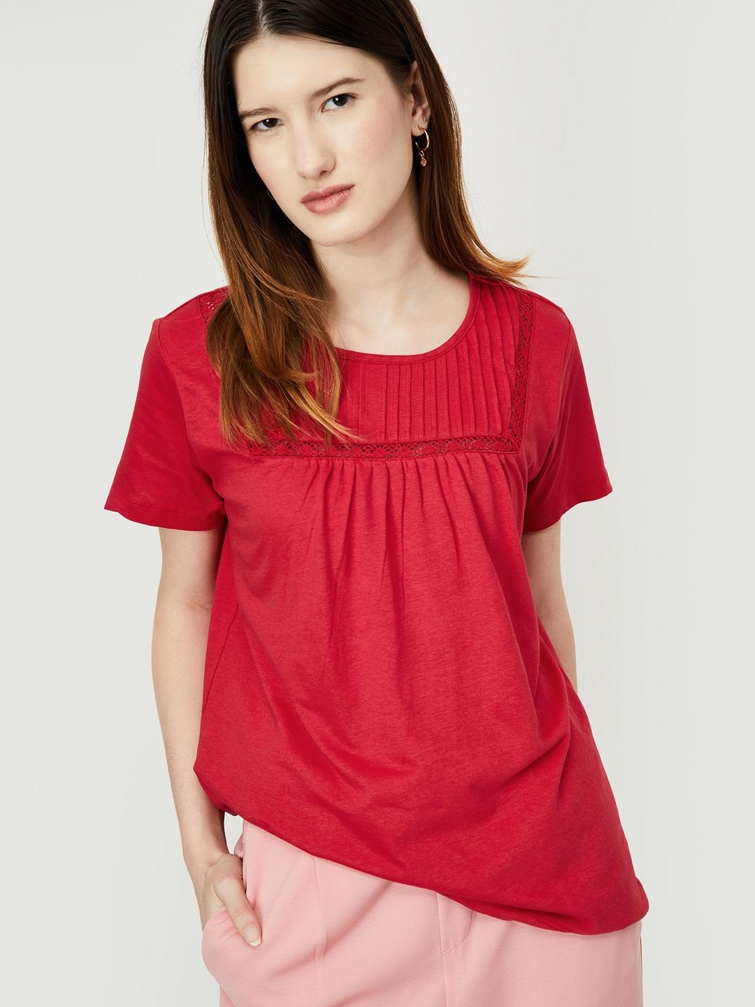 

max Women Solid Round Neck Cotton T-shirt, Red