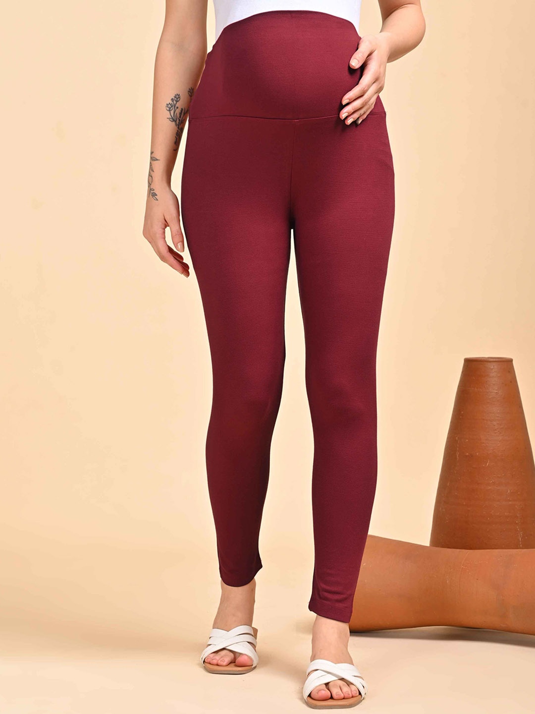 

GOLDSTROMS Ankle Length Maternity Leggings, Maroon