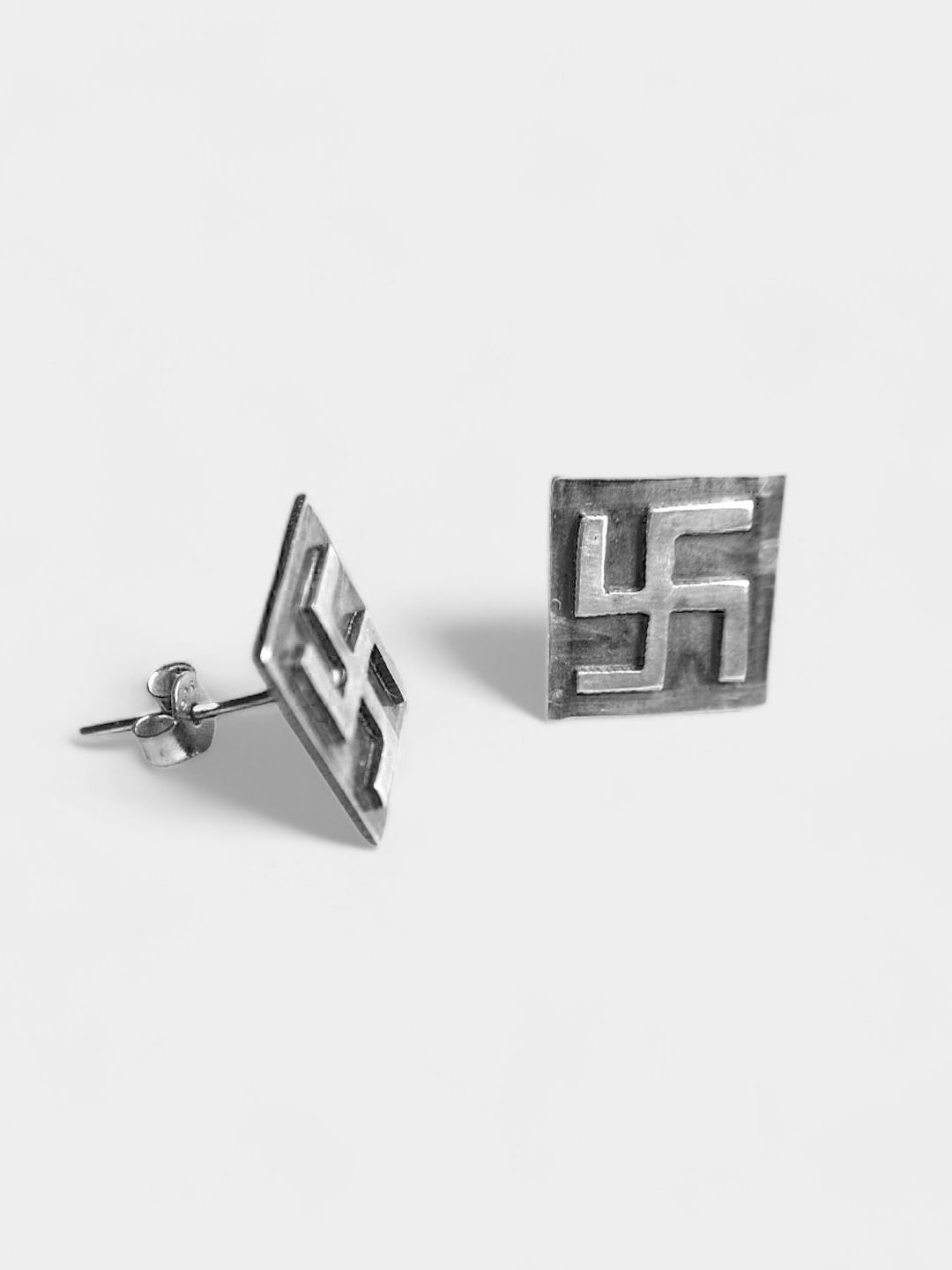 

Goldnera 925 Sterling Silver Oxidized Square Swastik Studs