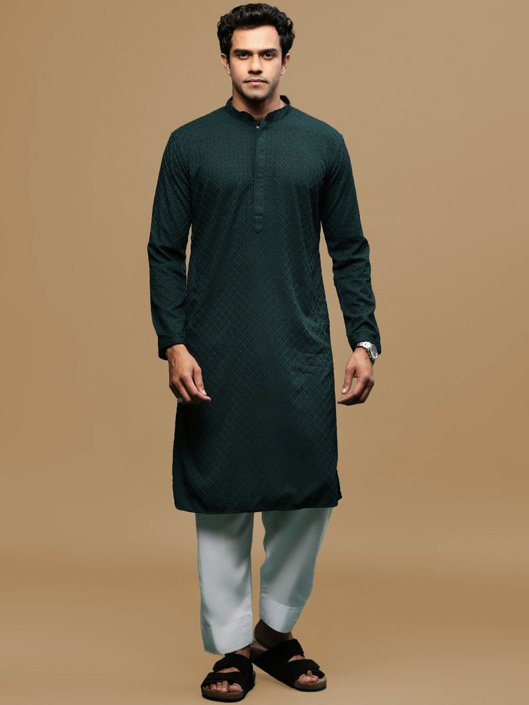 

Sanwara Floral Embroidered Chikankari Mandarin Collar Straight Kurta with Patiala, Green