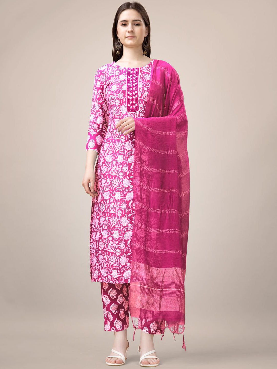 

WILNERCROWN Floral Printed Regular Thread Work Kurta With Trousers & Dupatta, Pink