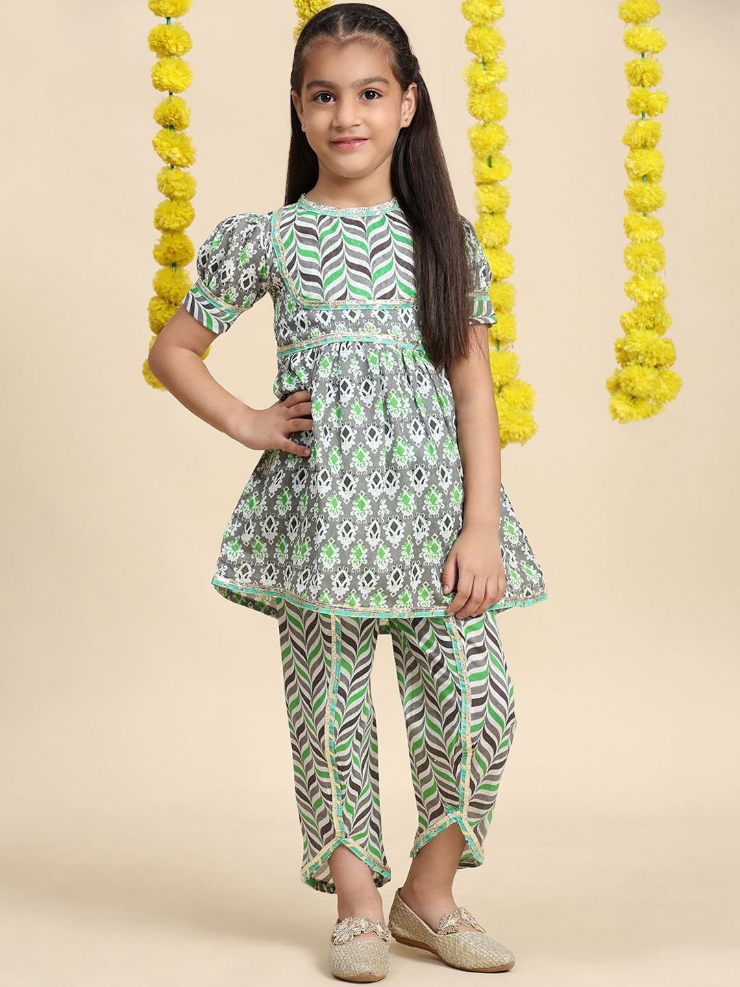 

Cutiekins Girls Floral Printed Puff Sleeves A-Line Kurta with Dhoti Pant, Grey