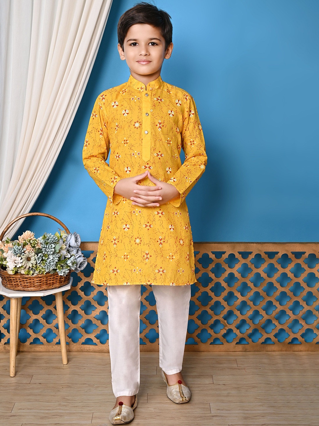 

NFC CREATION Boys Floral Printed Kurta with Pyjamas, Yellow