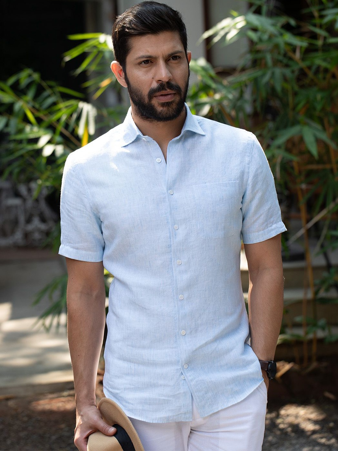 

Monks of Method Men Comfort Spread Collar Solid Linen Casual Shirt, Blue