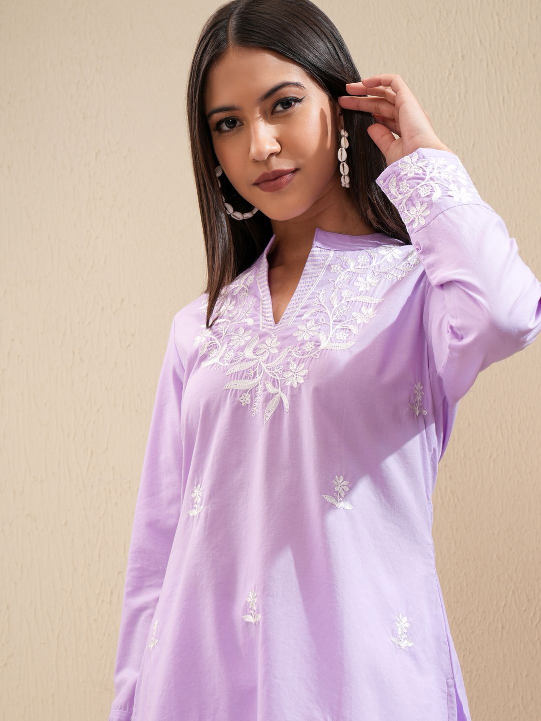 

Vishudh Women Solid Embroidered Mandarin Collar Polycotton Top, Lavender