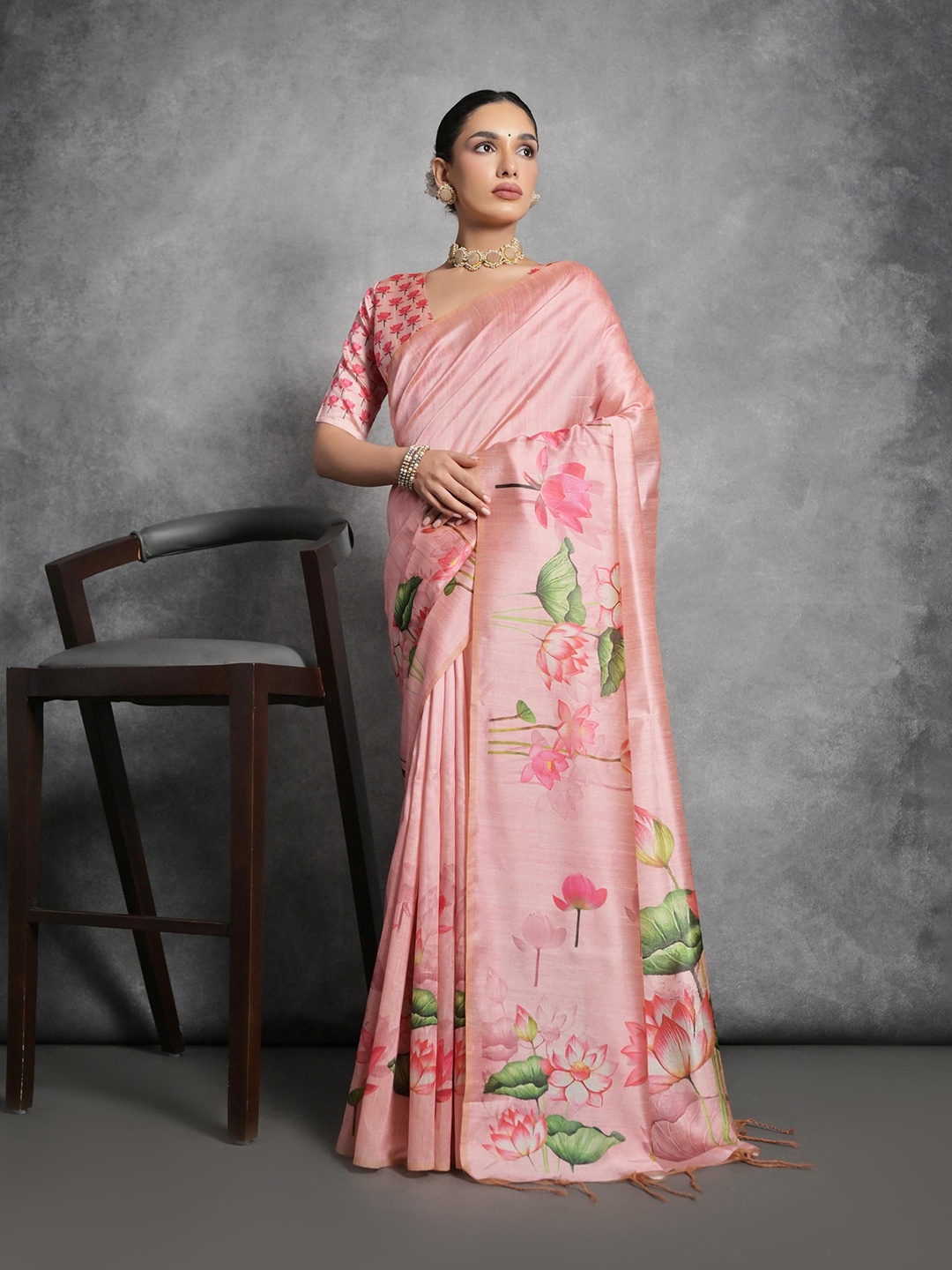

LeeliPeeri Designer Floral Printed Tussar Saree, Peach