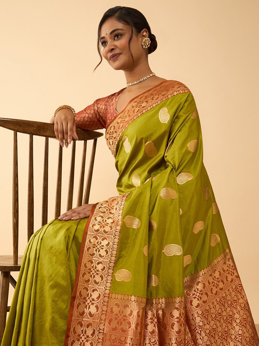 

Taneira Woven Design Zari Pure Silk Banarasi Saree, Green