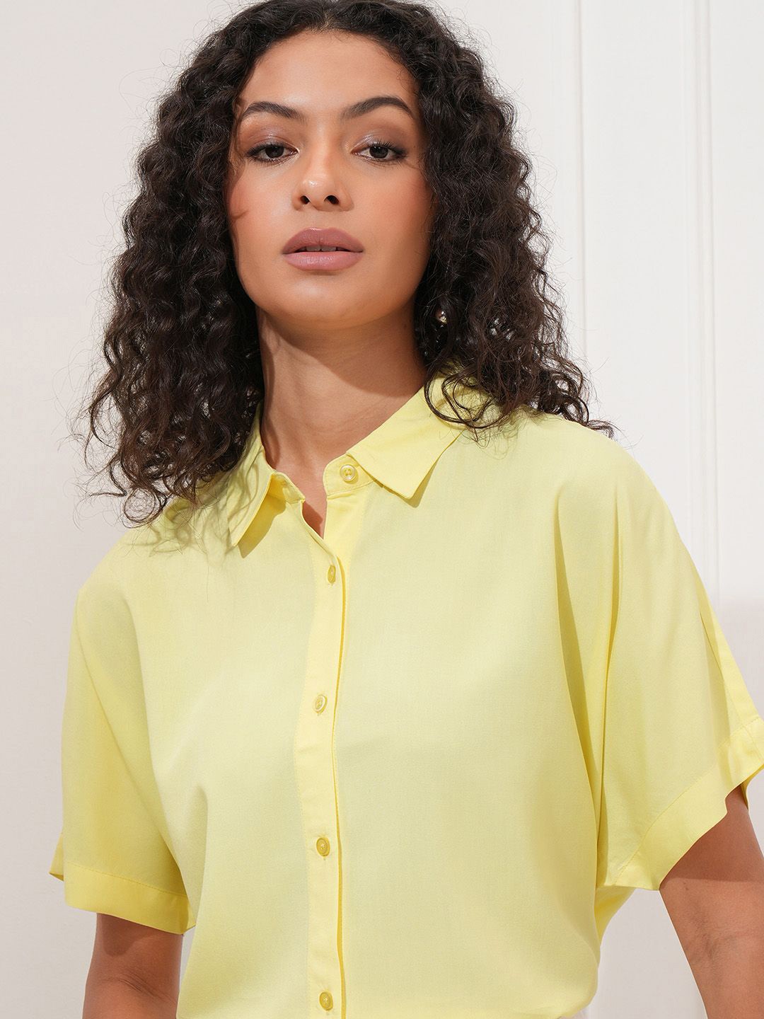 

Tokyo Talkies Women Buttondown Extended Sleeve Cropped Shirt, Yellow
