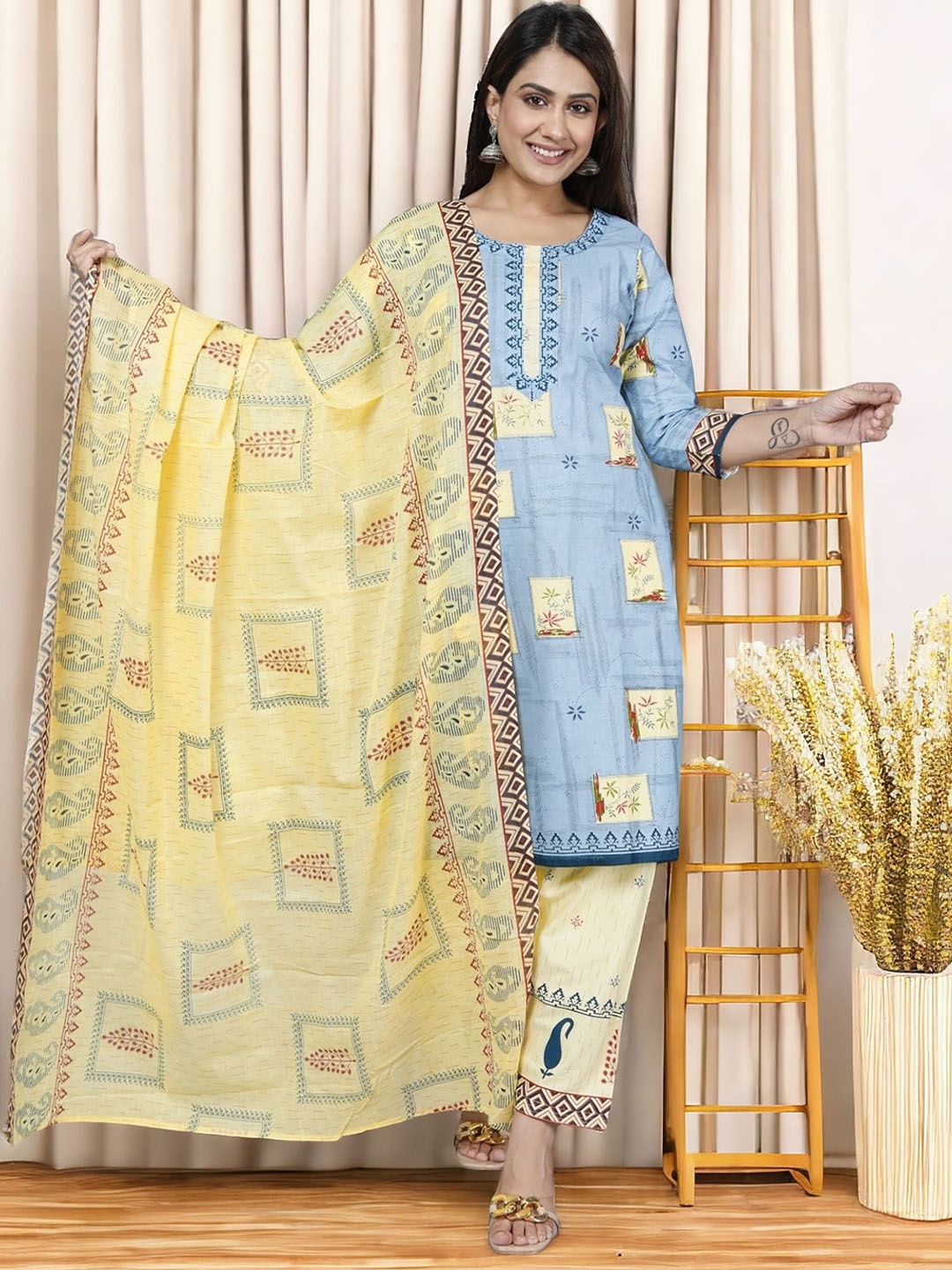 

Jevi Prints Ethnic Motifs Printed Straight Pure Cotton Kurta with Patiala & Dupatta, Grey