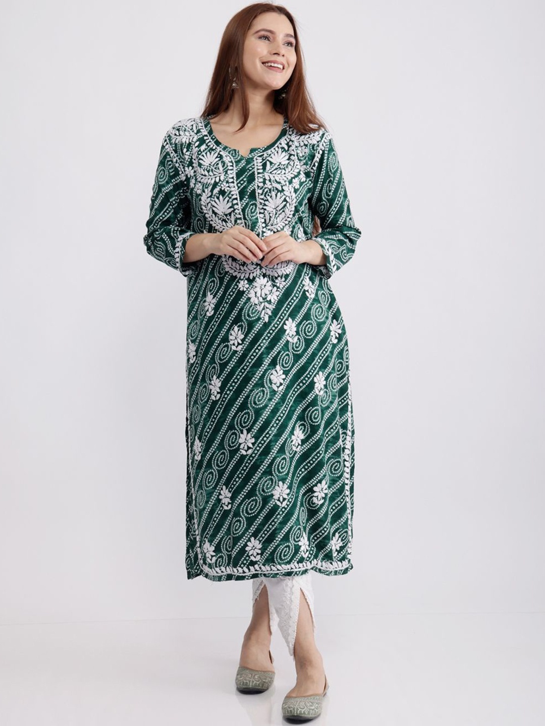 

Hastya Kala Bandhani Printed Notch Neck Chikankari Straight Kurta, Green